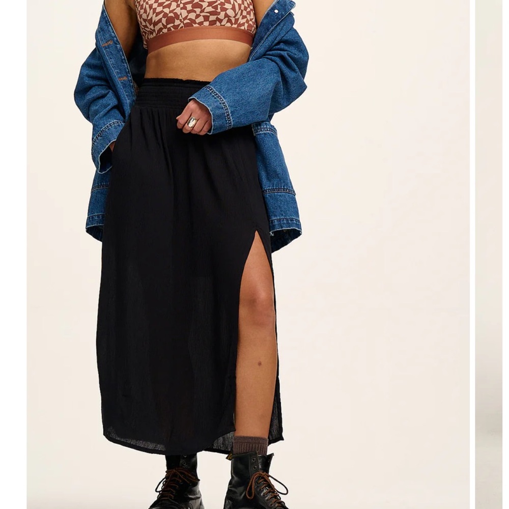 Lucy and Yak poppy skirt in XS black. New with tags